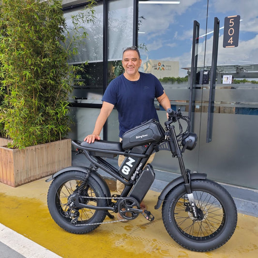 Happy customer with the riding time Z8 ebike